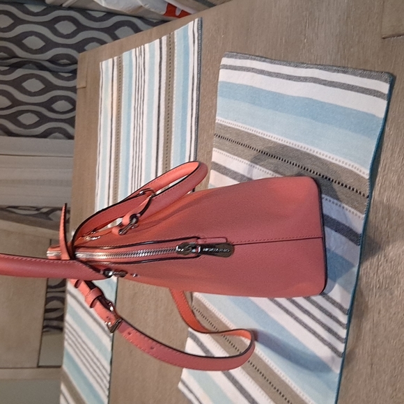 MICHEAL KORS DOME BAG - Picture 3 of 7